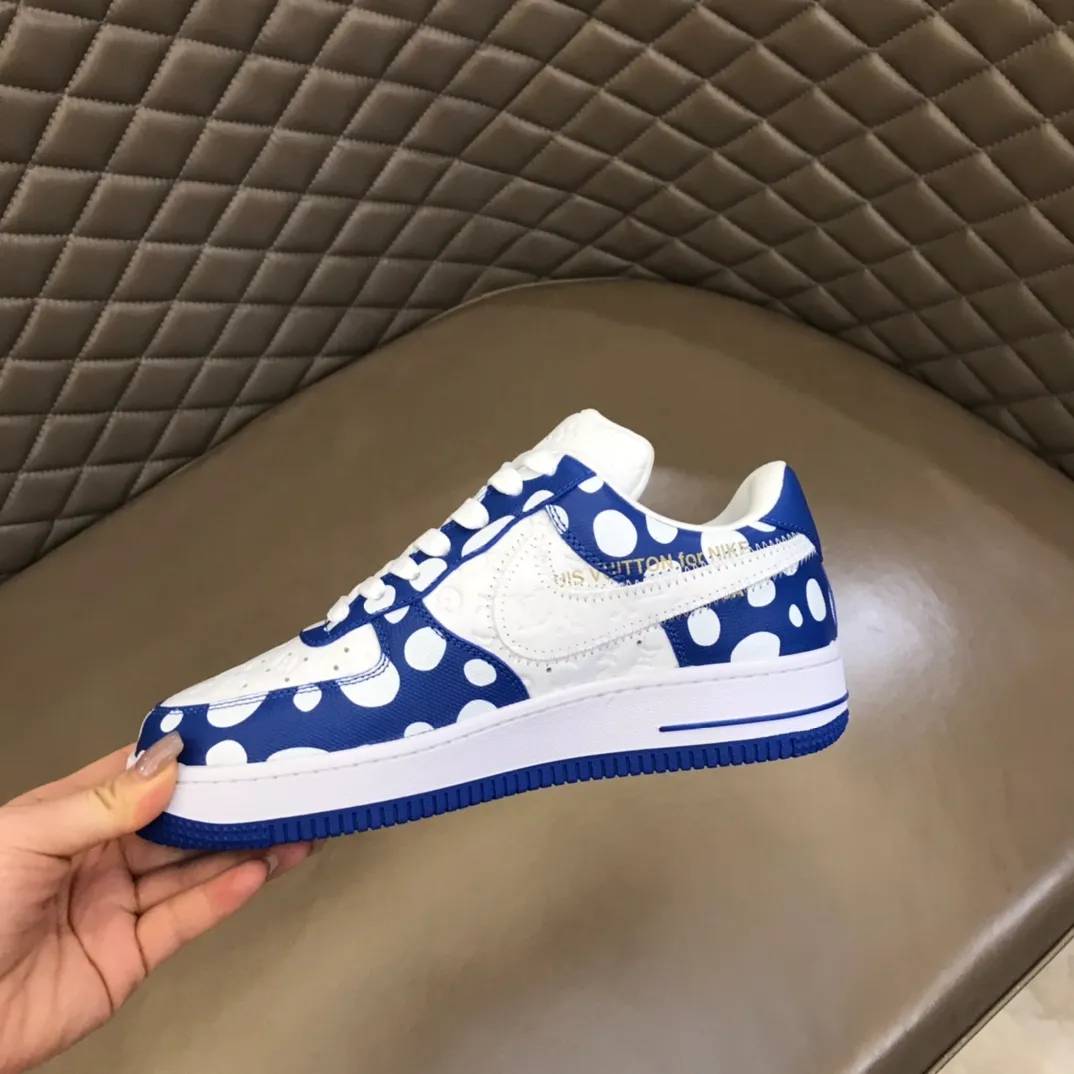 Men's shoes 💰p420 "*OUIS *UITTO*x" x OFF-WHITE x Nike tripartite collaboration! Yayoi Kusama's collaboration series is a trendy men's casual sports shoe with unrivaled color matching. The design idea basically continues the style of THE TEN. The Swoosh line and tongue label have a very familiar visual effect, and are both fashionable and trendy! A must-have for fashionistas! The effect on your feet is absolutely stunning!  Size: 38-45